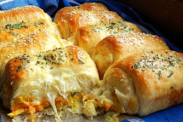 Make chicken and cheese dinner rolls recipe