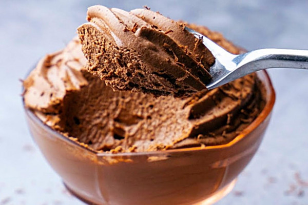 Make a chocolate mousse recipe using only two ingredients