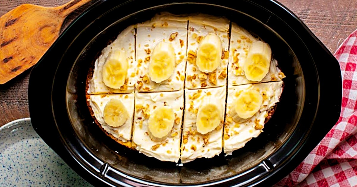 Crockpot Banana Nut Cake Recipe | DIY Joy Projects and Crafts Ideas