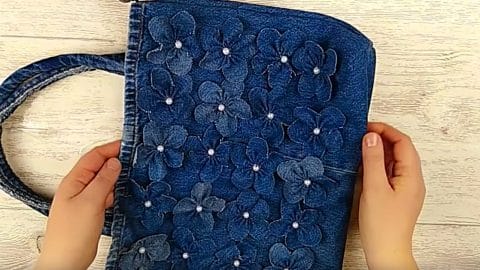 How To Make An Upcycled Jean Purse With Flowers | DIY Joy Projects and Crafts Ideas