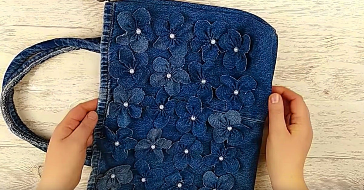 Denim Purse with Drawstring Closure (from OLD JEANS)
