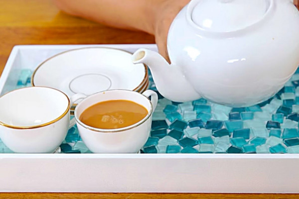 Make a mosaic serving tray
