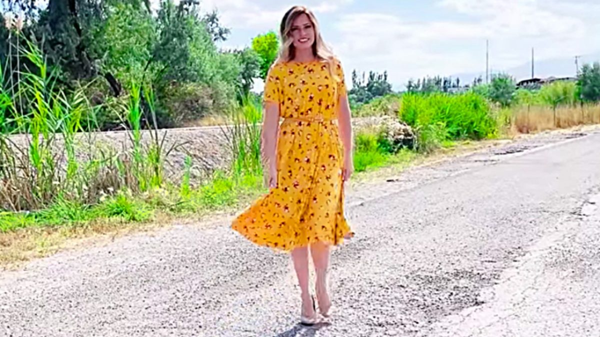 How To Make A T-Shirt Dress Without A Pattern - DIY Joy How To Make A T-Shirt Dress Without A Pattern - DIY Joy