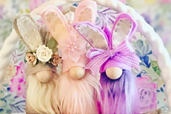 Make a cheerful Easter Gnome from recycled socks and rice