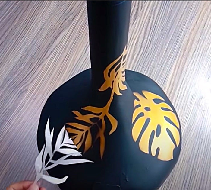 How To Make A Cardboard Vase