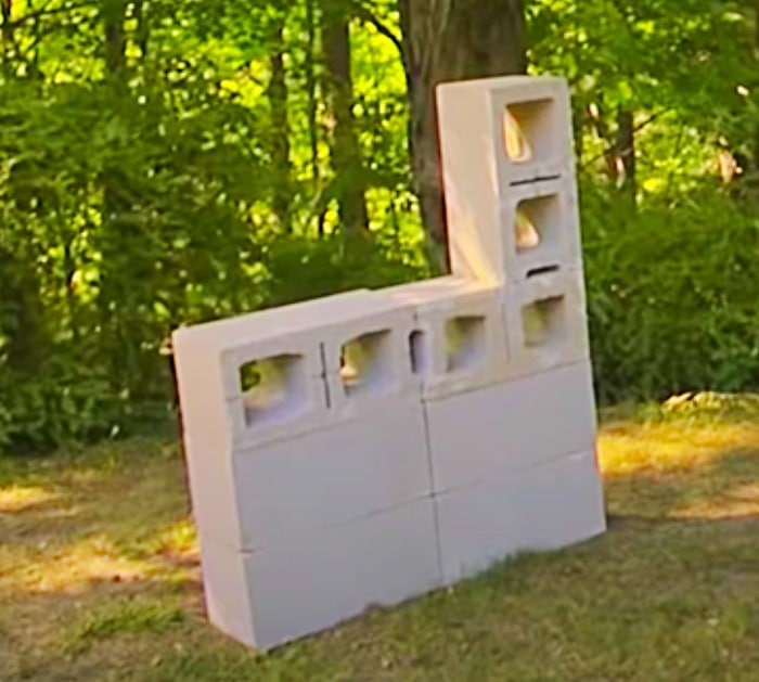 Shoes for Men and Women: How To Make A Cinder Block Bench