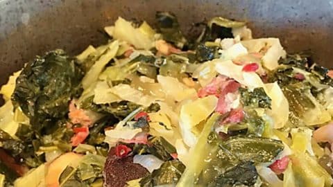 How to Make Fried Collard Greens | DIY Joy Projects and Crafts Ideas