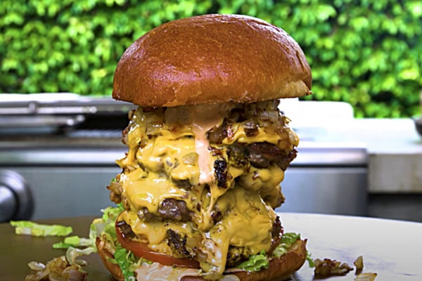 In-N-Out copycat 4 x 4 Burger