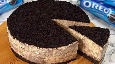 No-Bake Oreo Cheesecake Recipe | DIY Joy Projects and Crafts Ideas