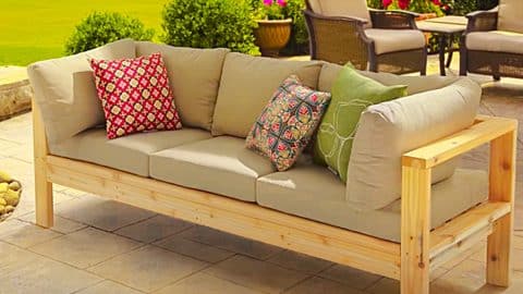 DIY Outdoor Sofa Made With 2x4s | DIY Joy Projects and Crafts Ideas