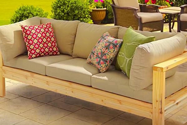 Make a DIY Outdoor Sofa out of 2 x 4 boards