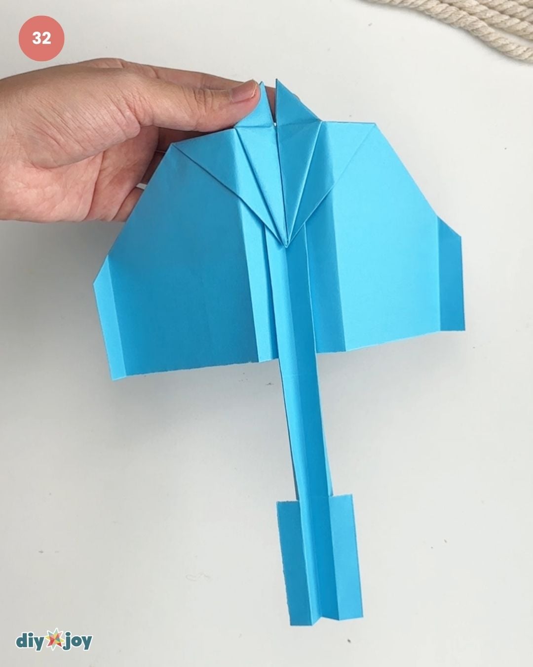 simple paper airplane tutorial - martin