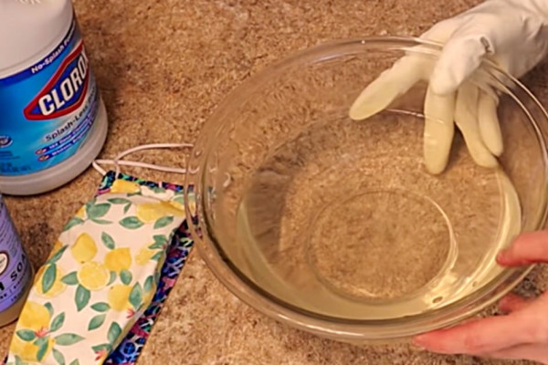 Wash and sterilize a cloth face mask