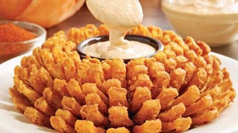 Copycat Recipe of Outback’s Bloomin’ Onion | DIY Joy Projects and Crafts Ideas