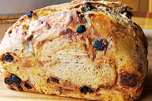 How to make homemade cinnamon bread with yeast from scratch