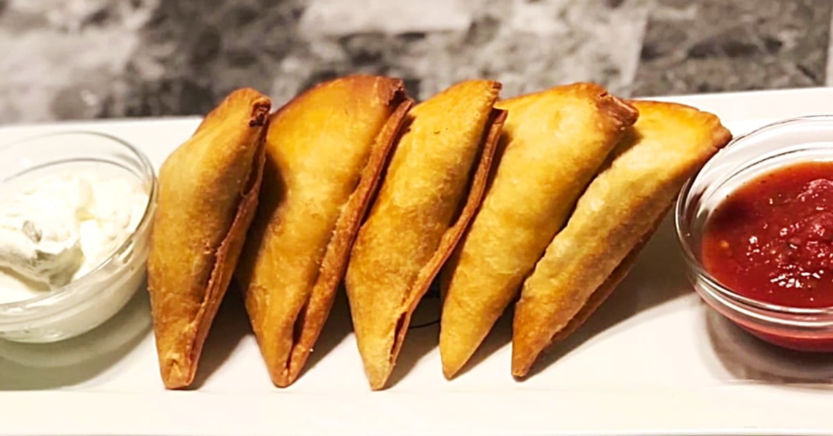 Fried Stuffed Taco Samosas Recipe | DIY Joy Projects and Crafts Ideas