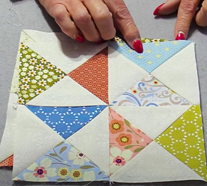 how-to-make-an-hourglass-quilt-block