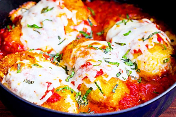 How to make stuffed chicken parmesan with marinara sauce