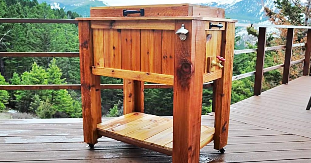 DIY patio cooler made from wood - DIY Patio Furniture and Outdoor Decor Ideas