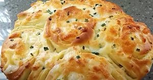 Scallion And Garlic Cheese Bread Recipe