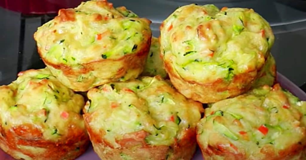How to make zucchini muffins from scratch