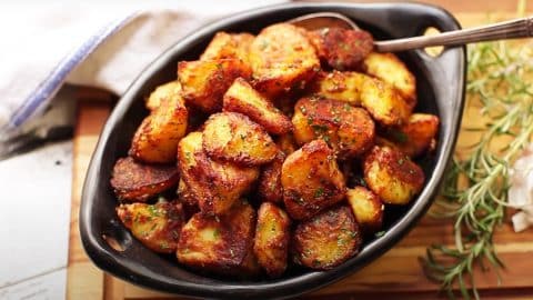 How To Roast The Best Potatoes | DIY Joy Projects and Crafts Ideas