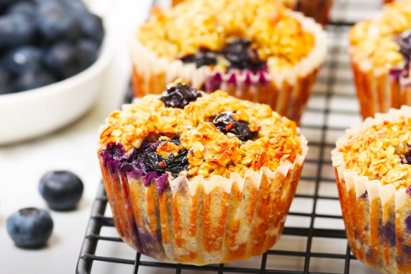 Blueberry Oatmeal Muffins | Homemade Recipes