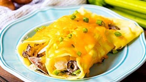 Cheesy Chicken Crepes Recipe | DIY Joy Projects and Crafts Ideas