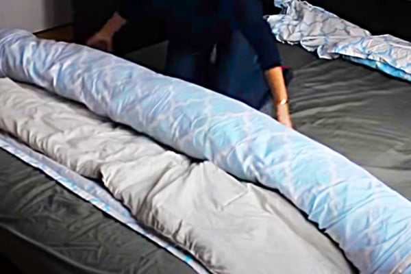 How to change a duvet cover the simple easy way