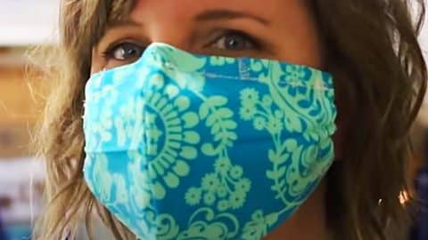 How To Make A Fitted Face Mask | DIY Joy Projects and Crafts Ideas