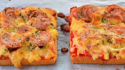 How To Make Pizza Toast | DIY Joy Projects and Crafts Ideas