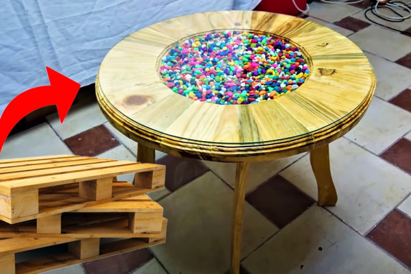 How To Make A Coffee Table From Old Pallets | Recycle Projects