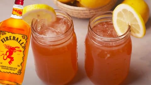 Mason Jar Fireball Lemonade Tastes Like A Jolly Rancher | DIY Joy Projects and Crafts Ideas