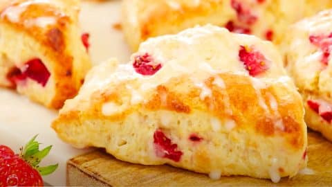 How To Make Strawberry Scones | DIY Joy Projects and Crafts Ideas