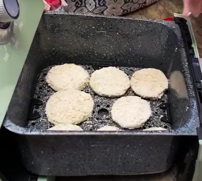 Paula Deen's Air Fryer Fried Green Tomatoes Recipe