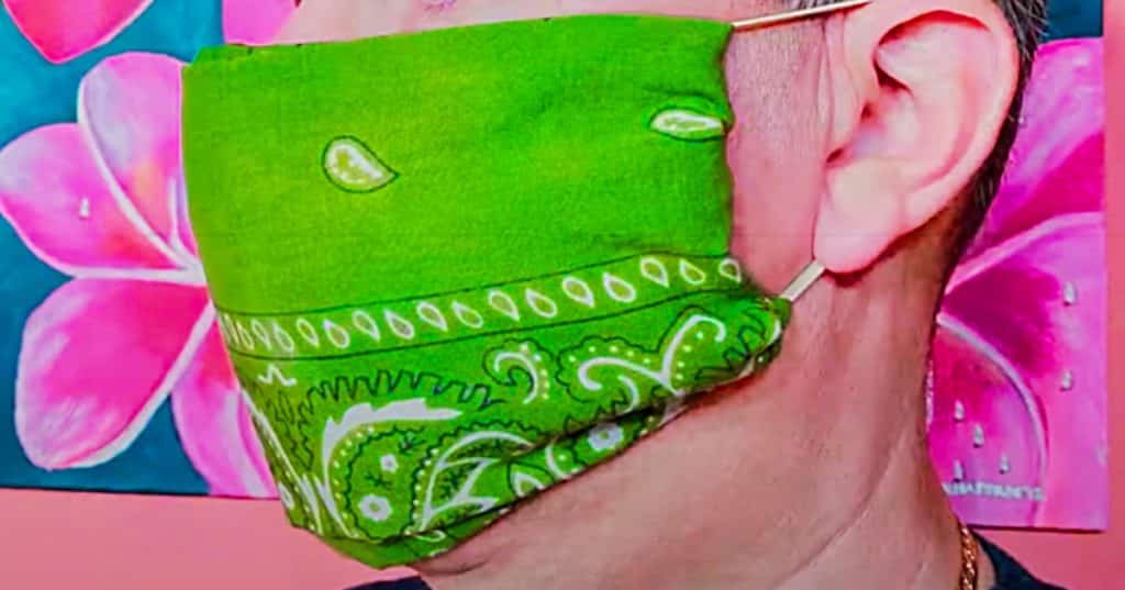 How To Make A No-Sew Bandana Mask With a coffee Filter Barrier