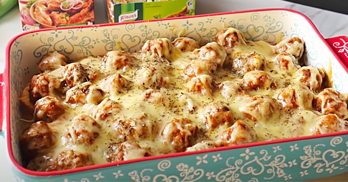 Dump and Bake Meatball Casserole Recipe | DIY Joy Projects and Crafts Ideas