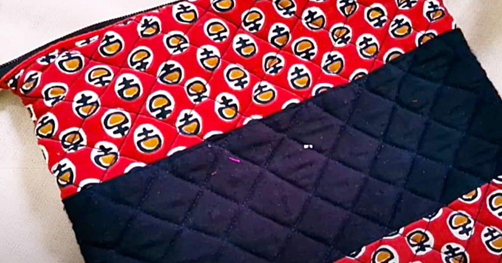 How To Make A Scrappy Zipper Pouch