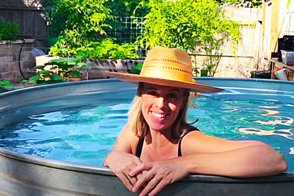 How To Make An Outdoor Pool Area Using A Stock Tank