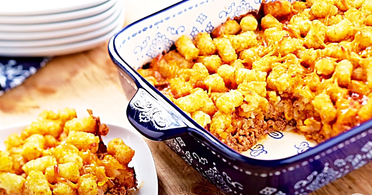 Sloppy Joe Tater Tot Casserole Recipe | DIY Joy Projects and Crafts Ideas