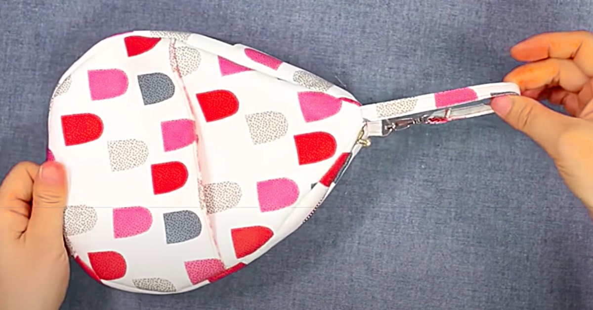 How To Make A Water Drop Purse With A Free Pattern | DIY Joy Projects and Crafts Ideas