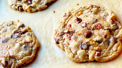 Brown Butter Pecan Chocolate Chip Recipe | DIY Joy Projects and Crafts Ideas