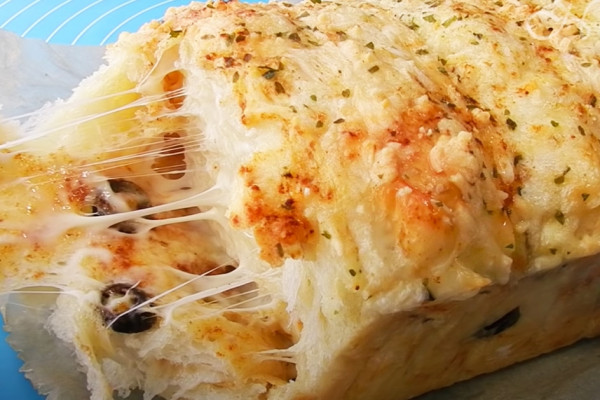 Cheese Olives Pull-Apart Bread Recipe | Homemade Recipes