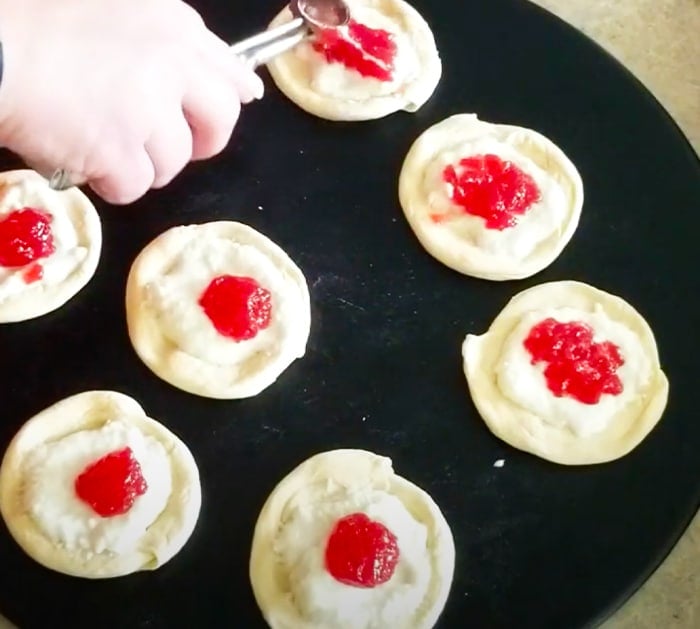 How To Make Strawberry Cream Cheese Danish - Premade Rolls Recipe