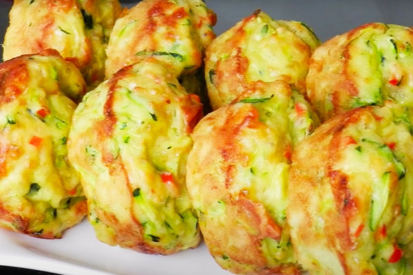 How To Make Zucchini Cheese Muffin | Homemade Recipes