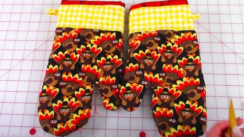 How To Sew Fall Oven Mitts | DIY Joy Projects and Crafts Ideas