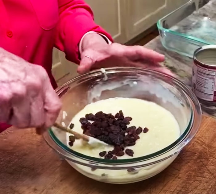 Use Raisins To Make Rice Pudding - Easy and Quick - Baked Rice Pudding Recipe