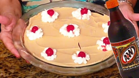 Root Beer Float Pie Recipe | DIY Joy Projects and Crafts Ideas