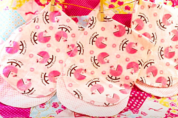 How Yo Sew A Burp Cloth - DIY Sewing For Baby - Gift For A Baby