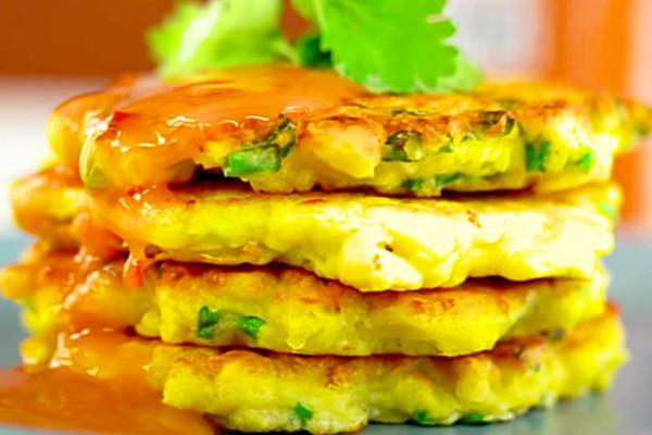 How To Make 4 Ingredient Corn Fritters - Homemade Fritters - Corn Recipe